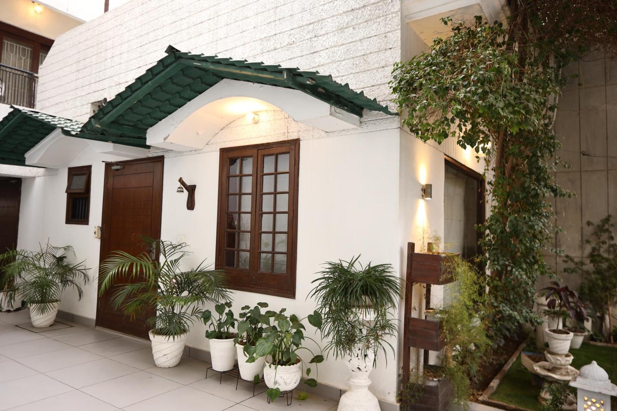 אמריצר The Bougainvillea Bed & Breakfast מראה חיצוני תמונה