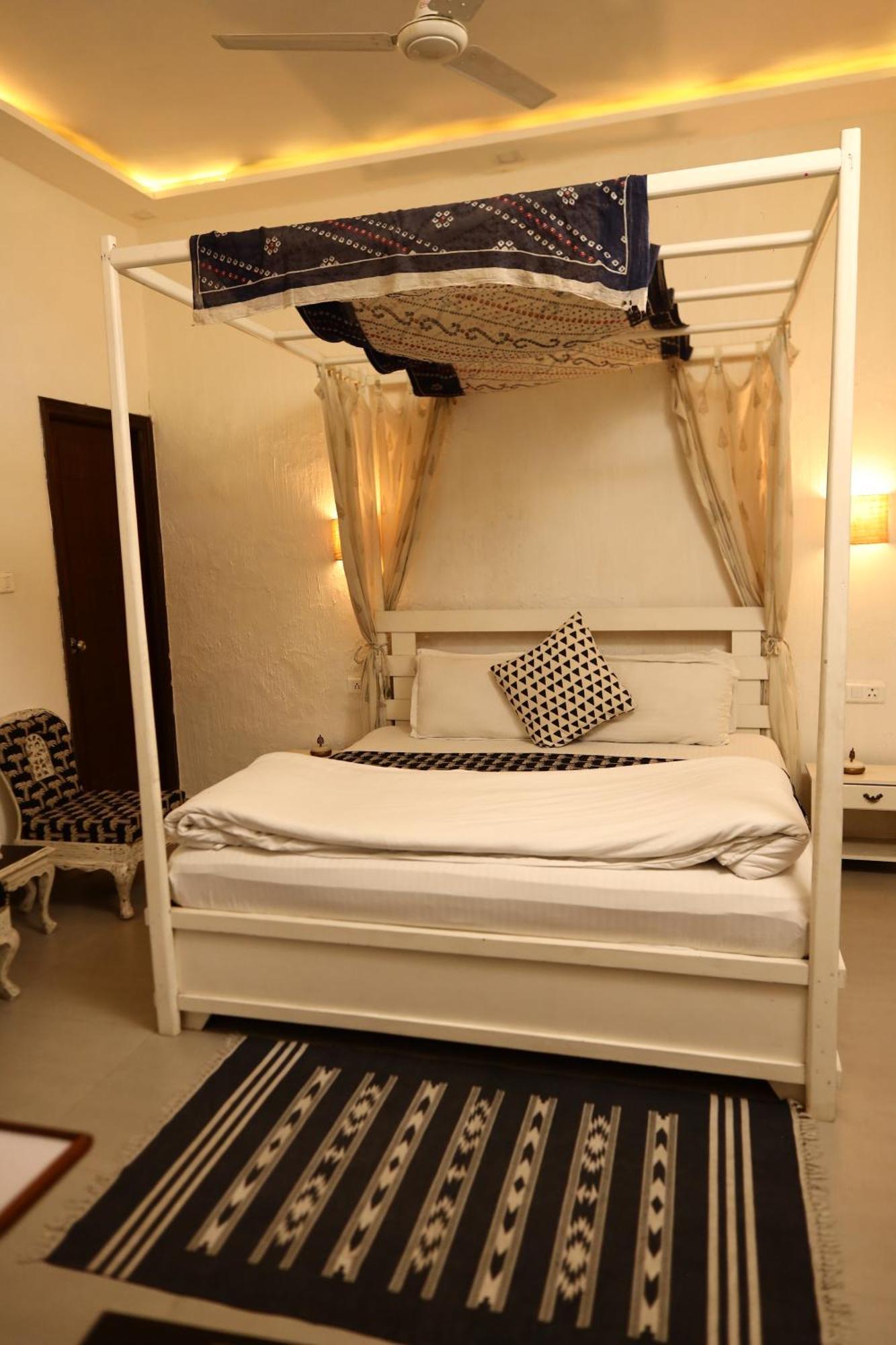 אמריצר The Bougainvillea Bed & Breakfast מראה חיצוני תמונה
