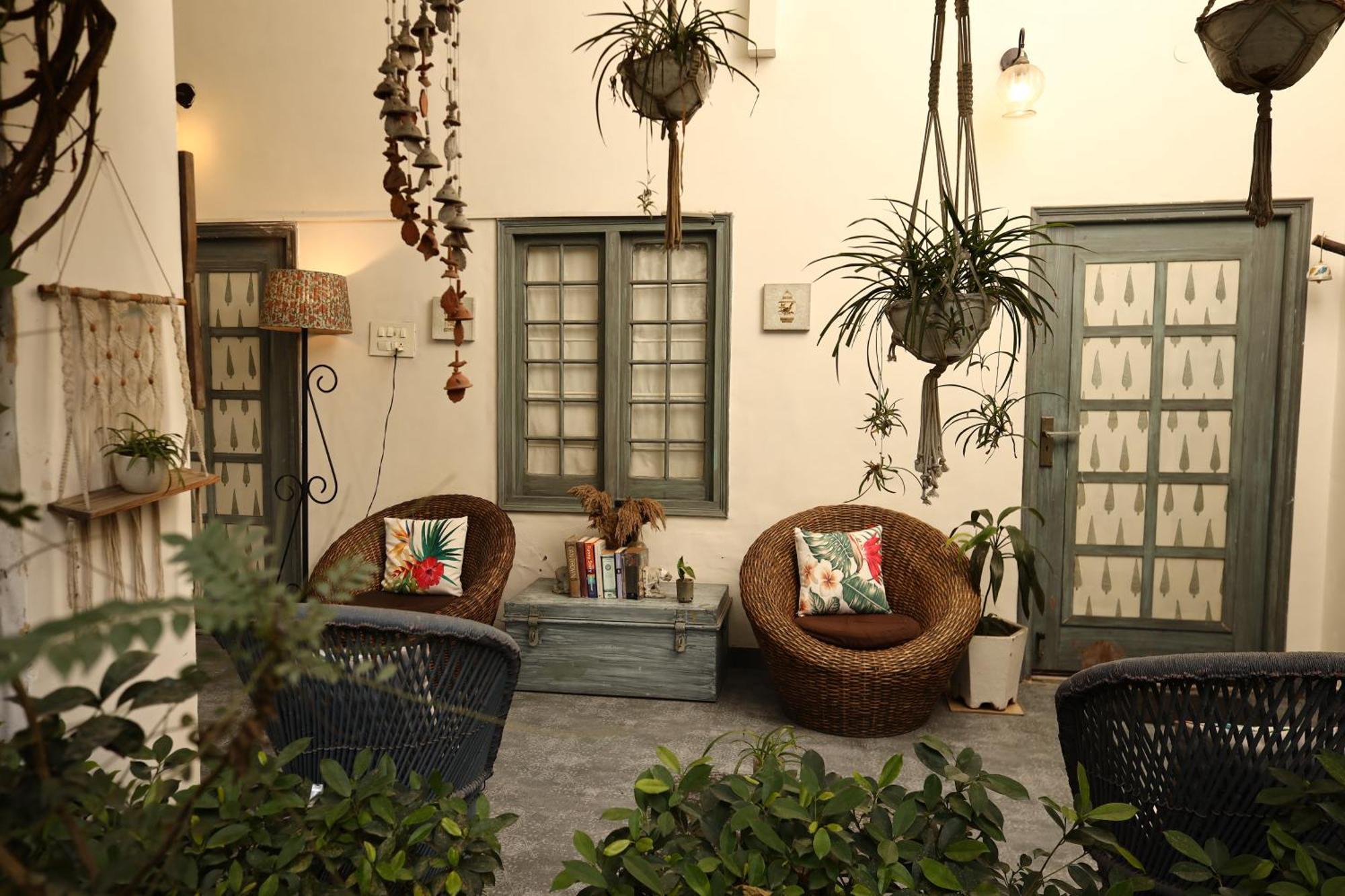 אמריצר The Bougainvillea Bed & Breakfast מראה חיצוני תמונה